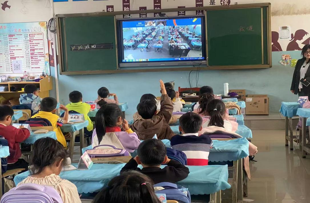 多阅阅读桥：陪伴乡村孩子读完“人生第一本书”